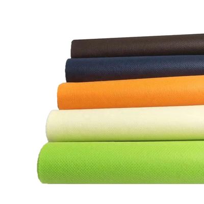 Ρόλος υφάσματος Spunbond 180gsm PP πολυπροπυλενίου μη υφαμένος ζωηρόχρωμος